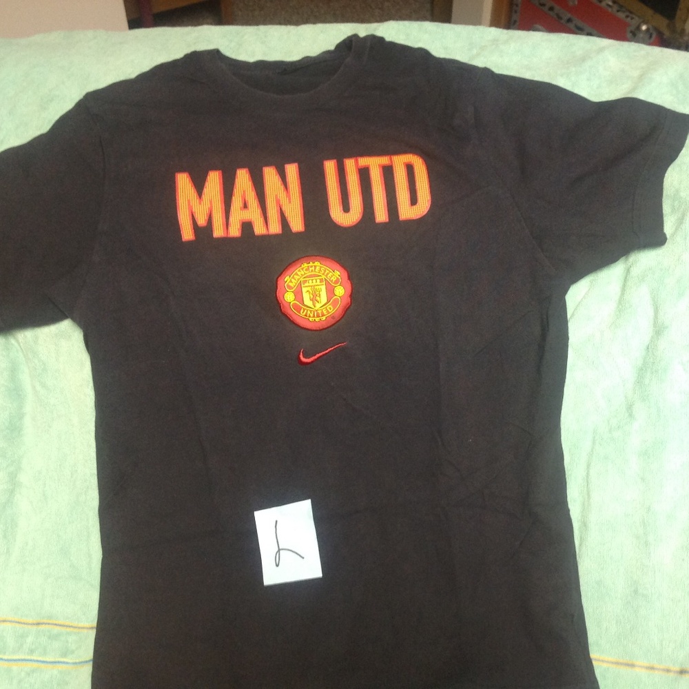 Manchester United t shirt